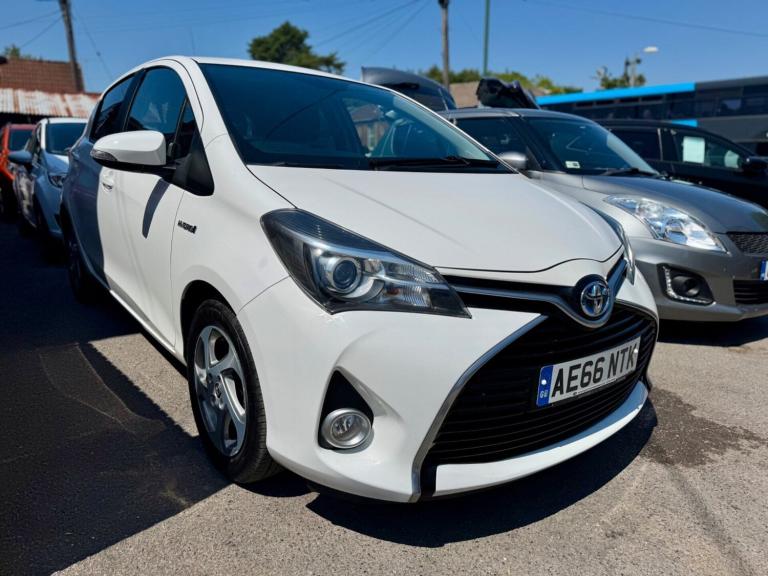 2016 Toyota Yaris VVT-I ICON M-DRIVE S Hatchback Hybrid Automatic