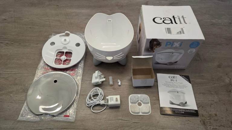 Catit drinking fountain, fully working, with filter