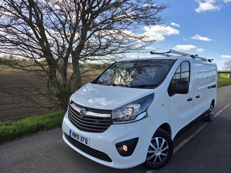 VAUXHALL VIVARO 1.6 CDTi 2900 BiTurbo ecoTEC Sportive 2019