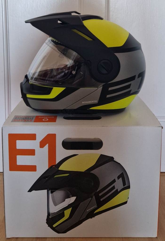 Shuberth E1 motorbike helmet