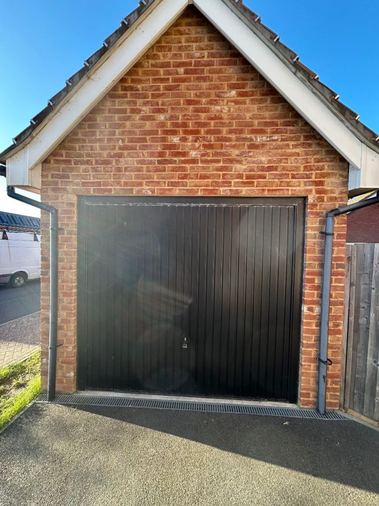 Privately owned garage for rent. Rafters for extra storage. 20X10 feet. 24/7 access 