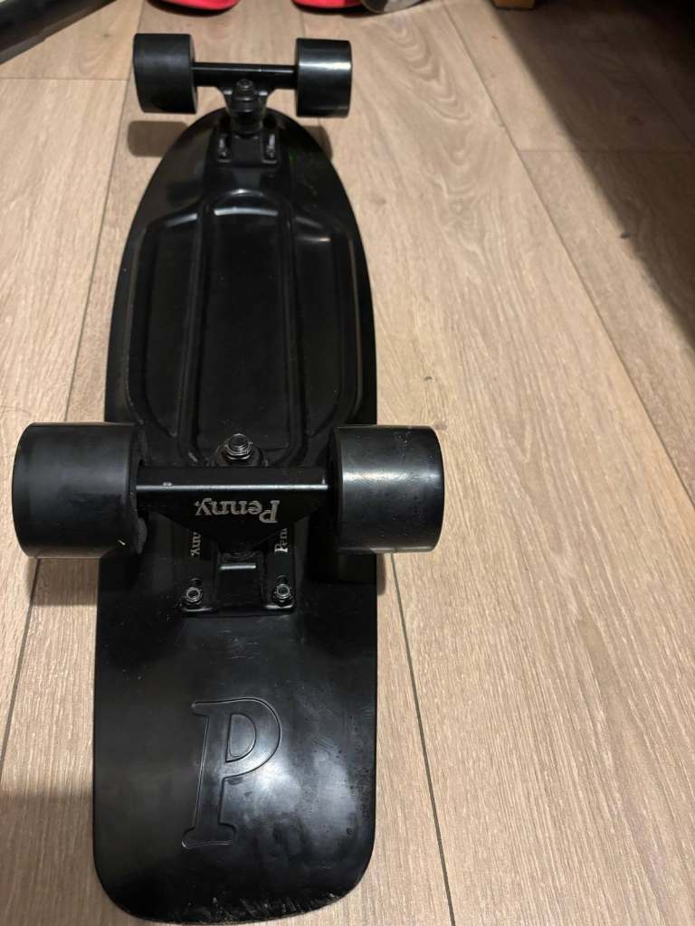 Penny Australia Cruiser Skateboard – Excellent Condition – Hardly Used