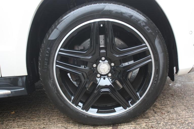 MERCEDES-BENZ GL CLASS 3.0 GL350 V6 BlueTEC AMG Sport 2015