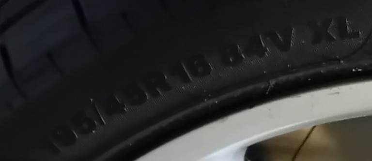 ALLOY WHEELS MK1 MONDEO OR ESCORT GREAT CONDITION SIZE 195/45R 16 84V XL 