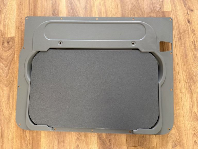 VW T6 & T5 LOC8 table for sliding door 