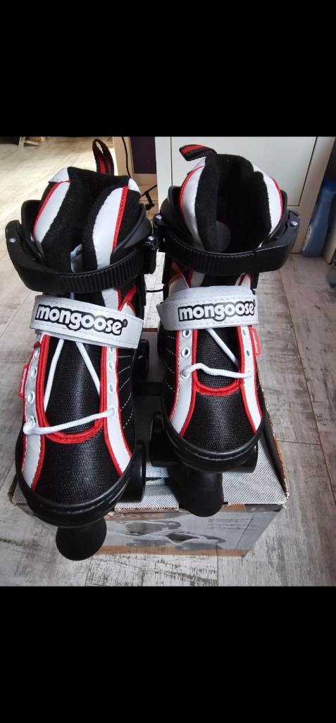 MONGOOSE adjustable quad roller skate in box kids size 1-4