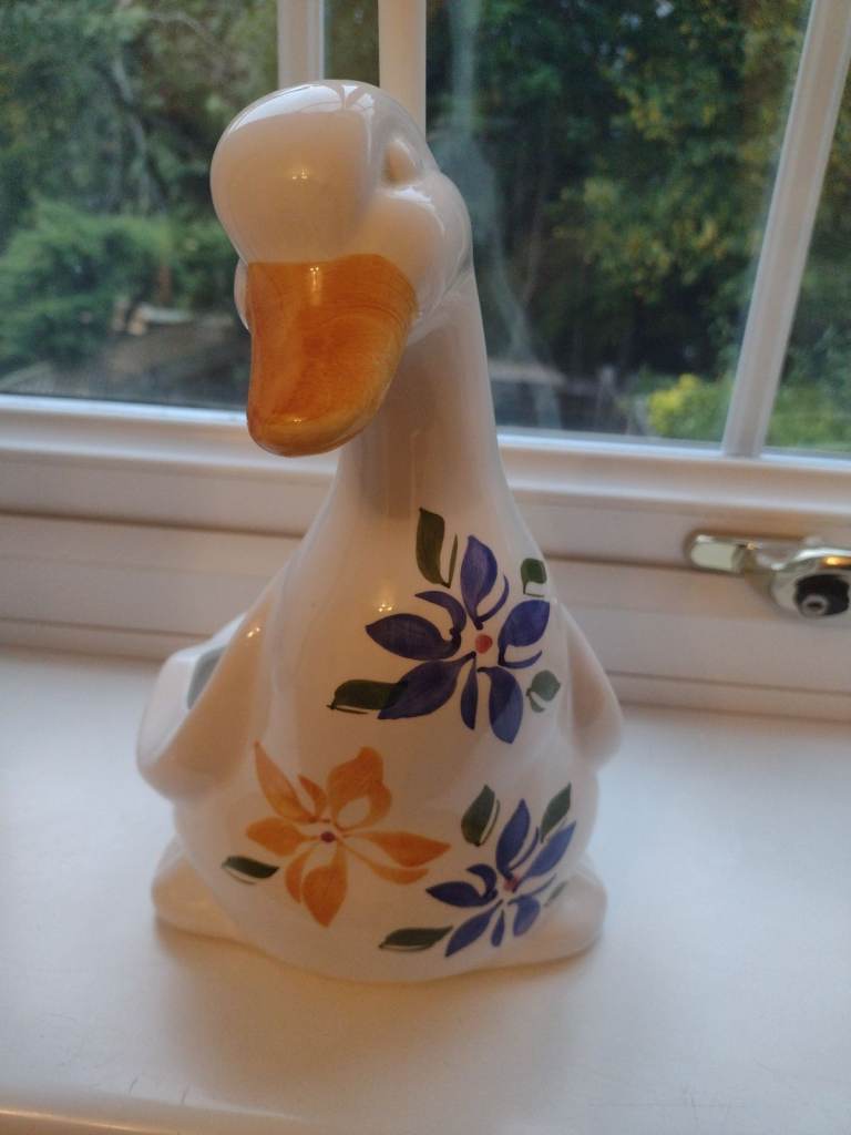 Super-cute ceramic duck toilet brush holder