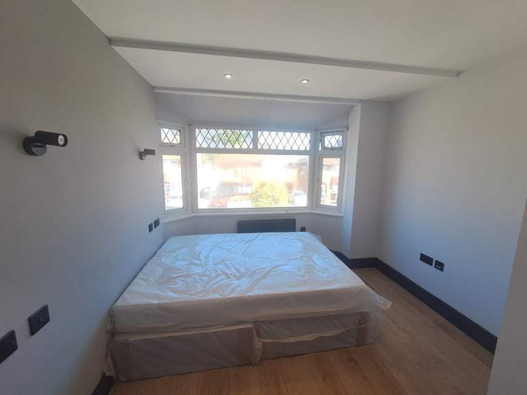 Studio Room Available – Orchard Grove, Edgware HA8