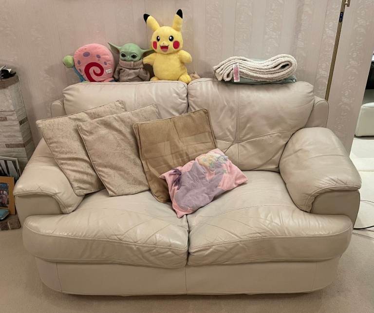 White Leather 2-Seat Sofa