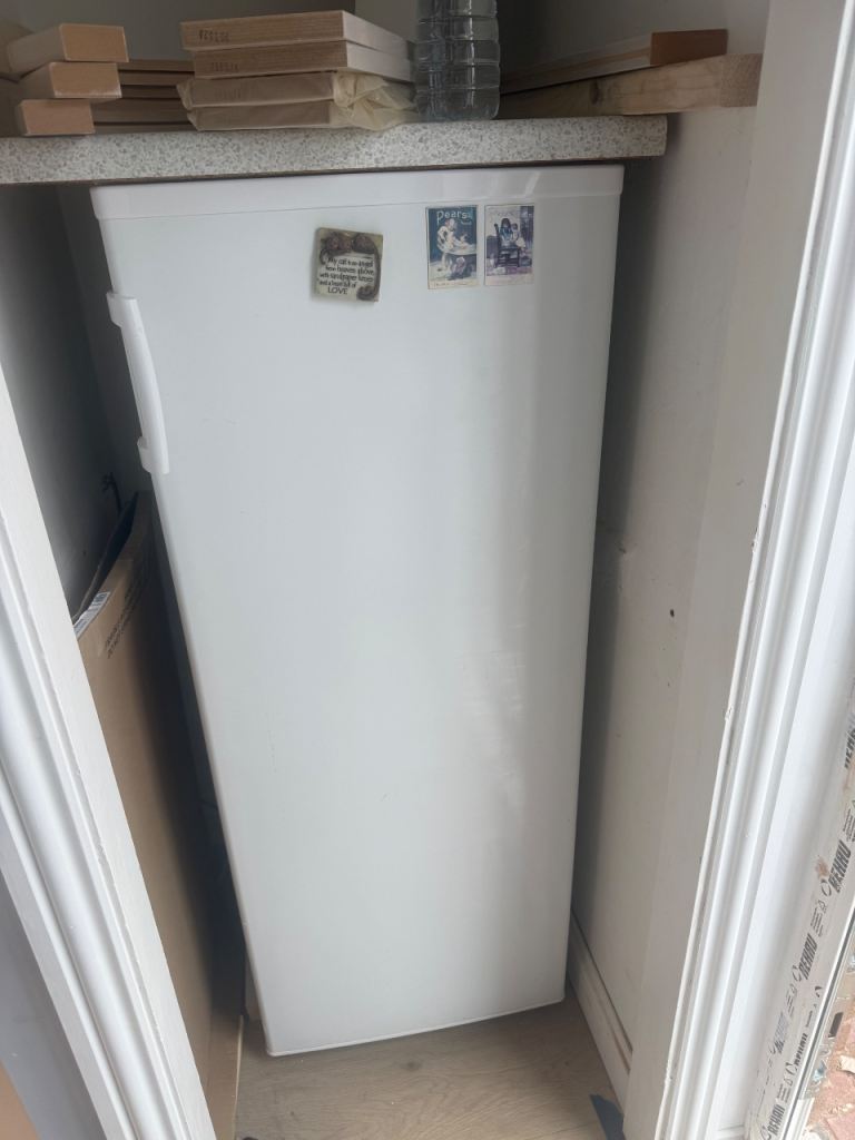 Good condition freezer as pictured 