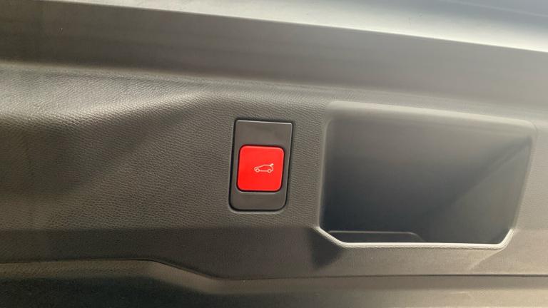 2025 Peugeot 5008 1.2 HYBRID GT SUV 5dr Petrol Hybrid e-DSC6 Euro 6 (s/s) (136 ps) SUV Hybrid Aut...