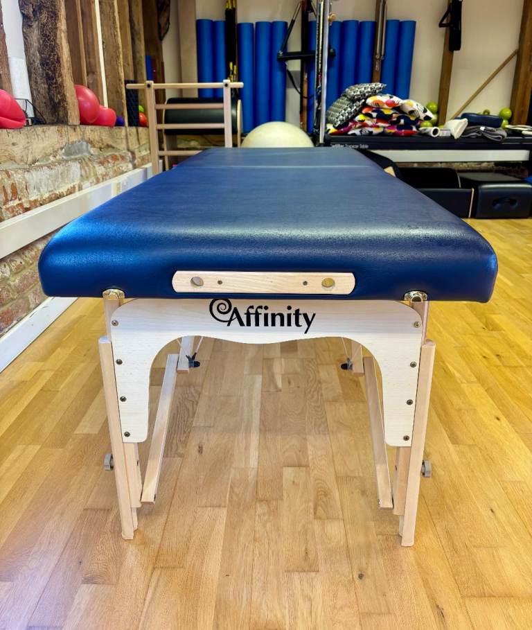 Affinity 'Sienna' Portable Massage Table - Blue, Very Good Condition