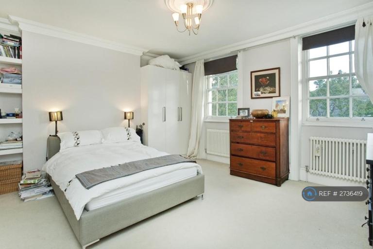 2 bedroom flat in Myddelton Square, London, EC1R (2 bed) (#2736419)