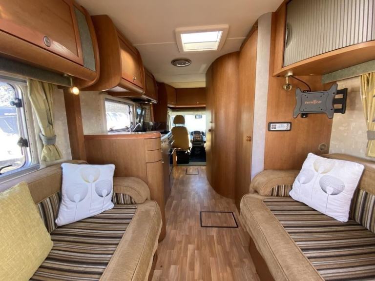 2006 (06) BESSACARR E720 2 BERTH MOTORHOME