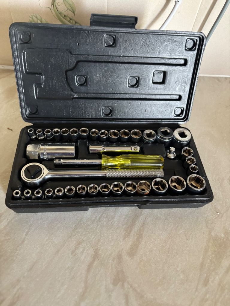 Socket Set in Carry Case – Good Condition