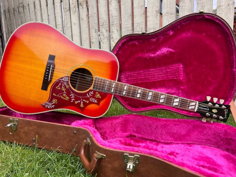 1987 Gibson Hummingbird Standard Acoustic Guitar
