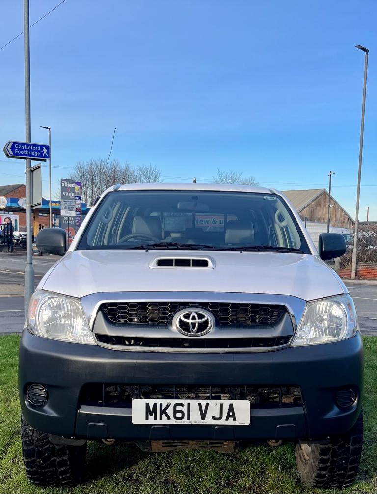 2011 Toyota Hilux HL2 2010 D/Cab Pick Up 2.5 D-4D 4WD 144 PICK UP Diesel Manual