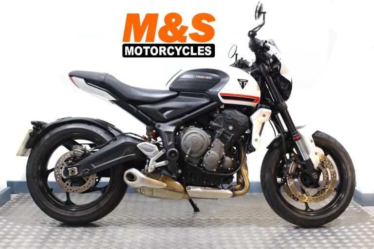 Triumph Trident 660