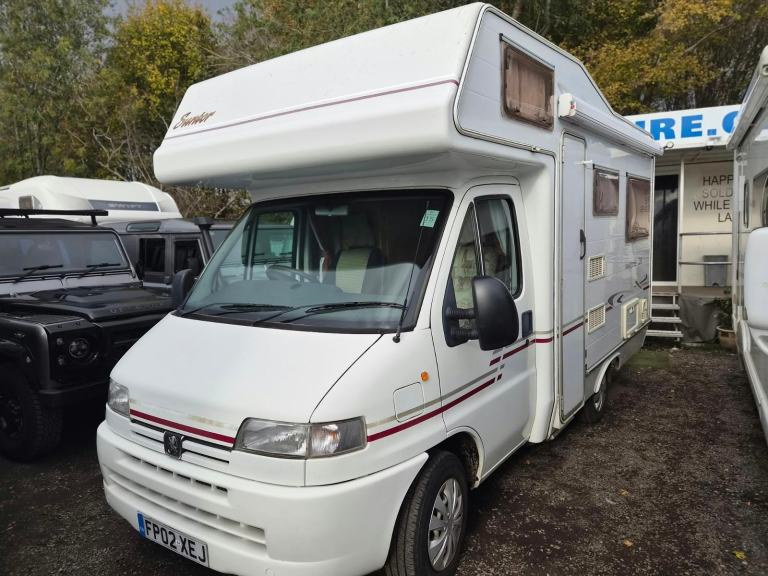 Avantguarde Suntor 200 Coachbuilt Motorhome 2002 [LP3]