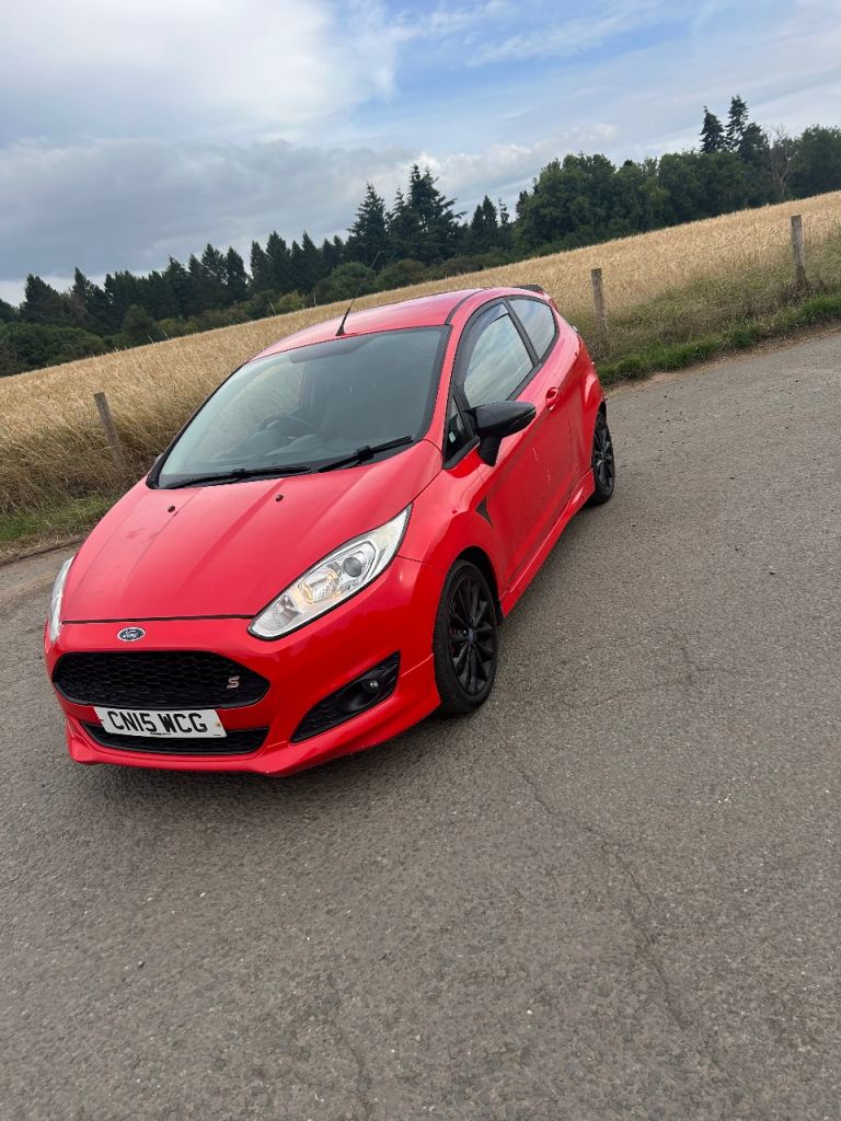 Ford, FIESTA, Hatchback, 2015, Manual, 1560 (cc), 3 doors