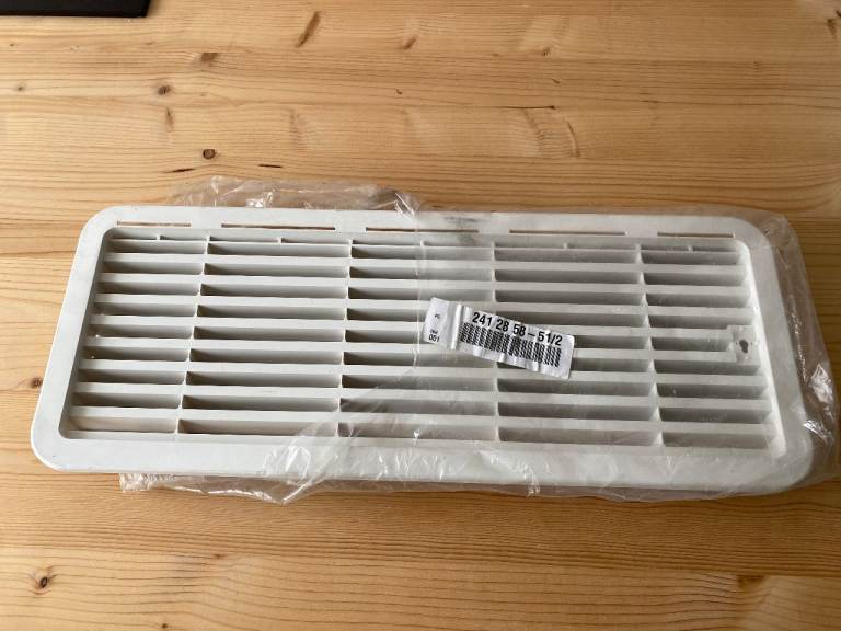 Dometic fridge vent in white for Caravan or Motorhome.
