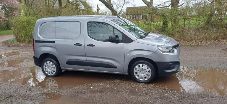 2022 Toyota ProAce 1.5D 100 Active Van [6 Speed] partner berlingo finance available air con  PANE...