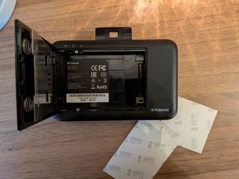 Polaroid Snap Instant Digital Camera + Printer Black, Good Condition