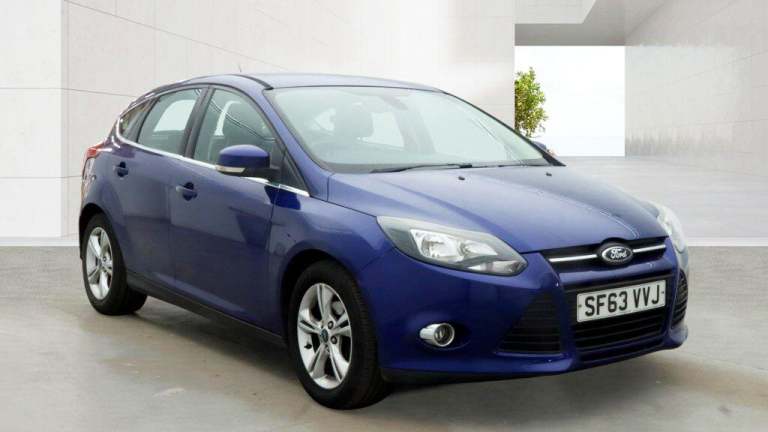 2013 Ford Focus 1.6 125 Zetec 5dr Powershift HATCHBACK PETROL Automatic