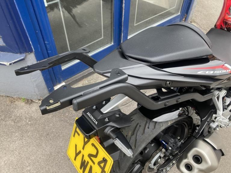 HONDA CB500 2024 - FSH - HUGGER - REAR GIVI RACK - PUIG SCREEN- TANK PAD 