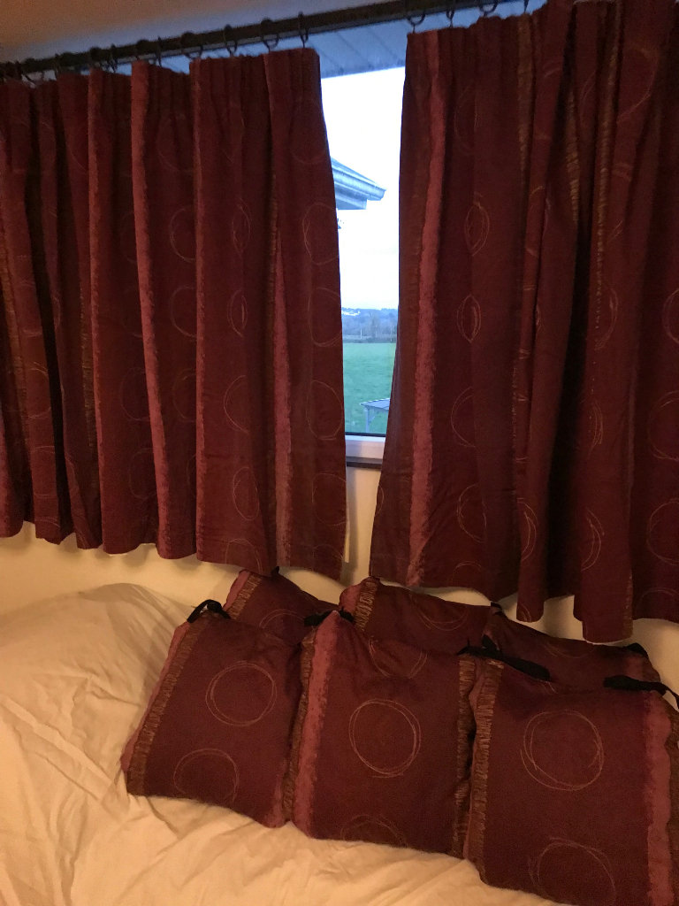 Pre-loved curtains + 6 seat cushions