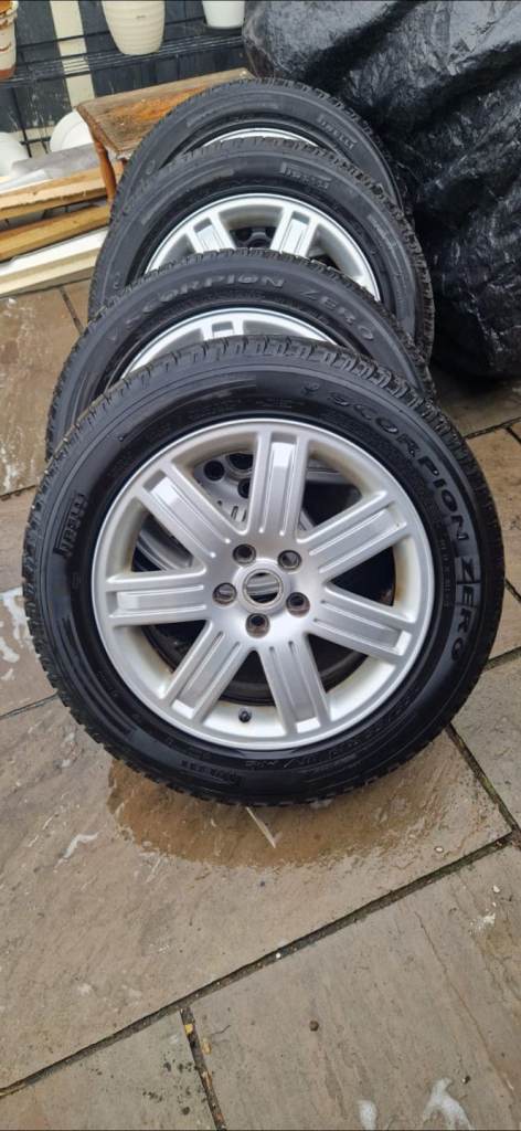 Range rover/Land Rover Alloy wheels Part num RRC502640XXX Set of 4 255/55/19 