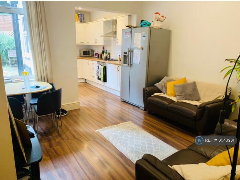 4 bedroom house in Ecclesall Road, Sheffield, S11 (4 bed) (#3043931)