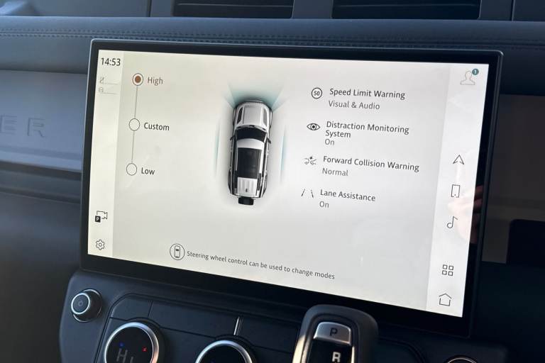2025 Land Rover Defender 110 3.0 D250 MHEV X-Dynamic SE Auto 4WD Euro 6 (s/s) 5dr SUV Automatic