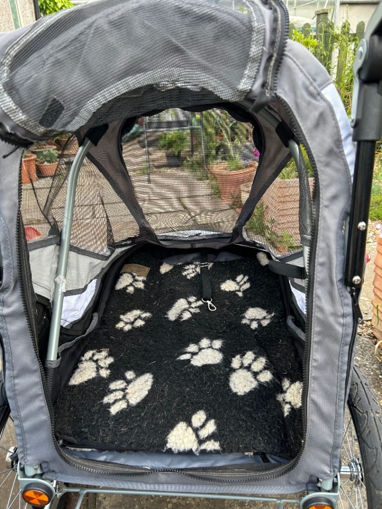 Innopet sporty dog trailer