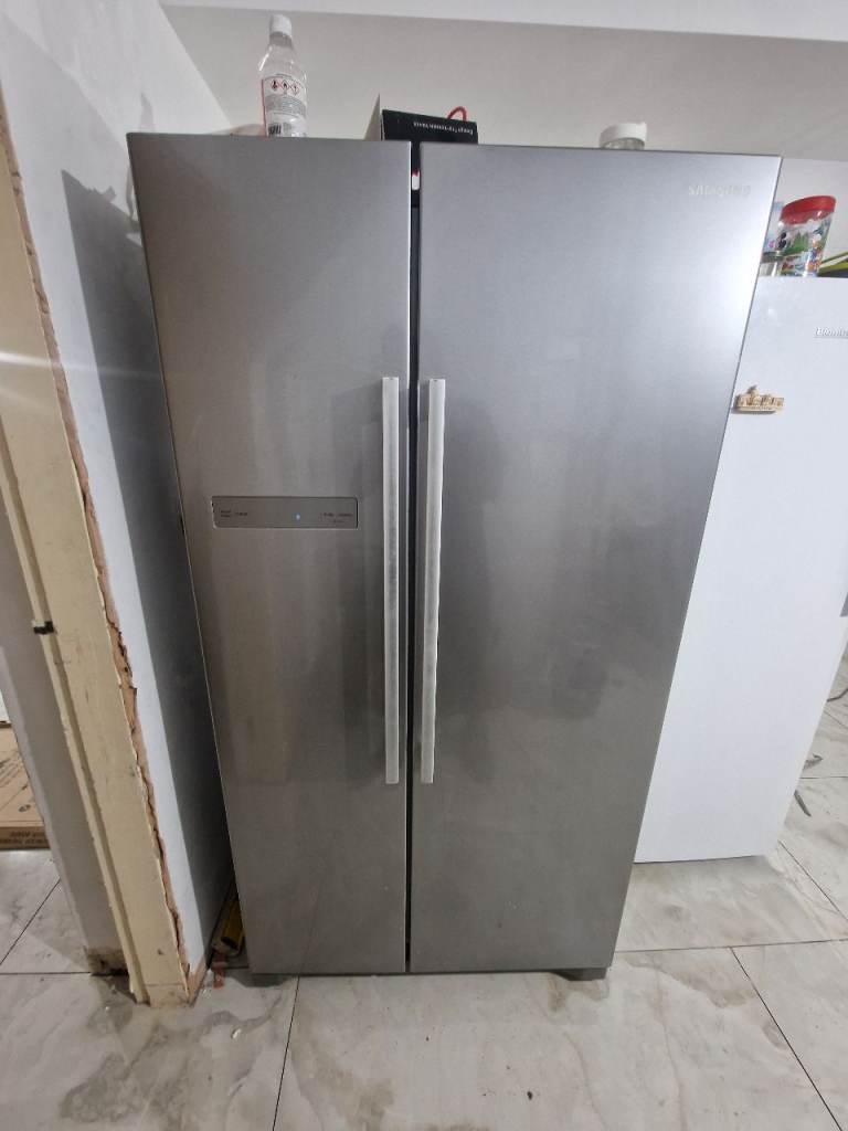 Samsung fridge freezer GRADE A CONDITION