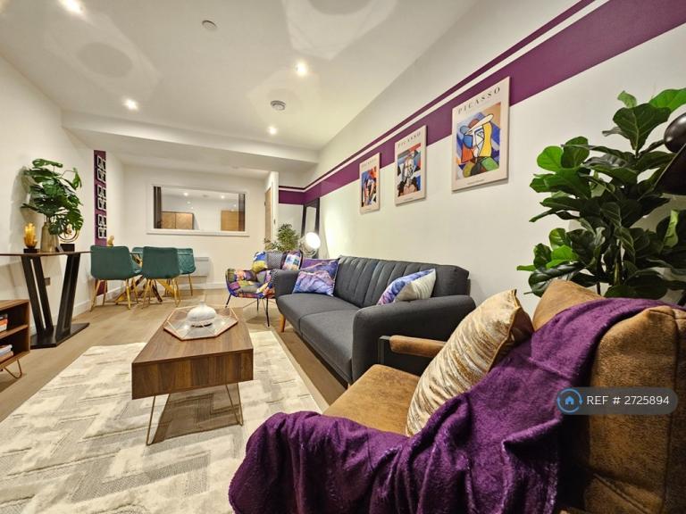 2 bedroom flat in Leeds City Center, Leeds, LS9 (2 bed) (#2725894)