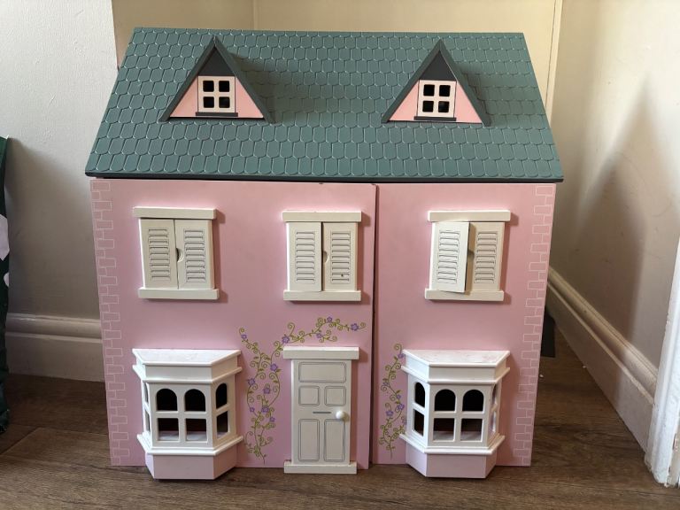Wooden dolls house 