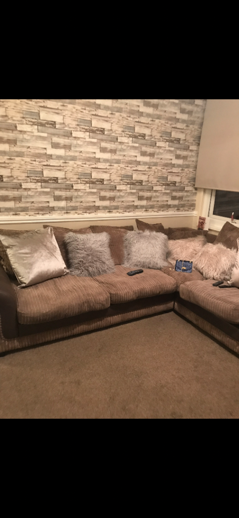 Corner 6 seater sofa 