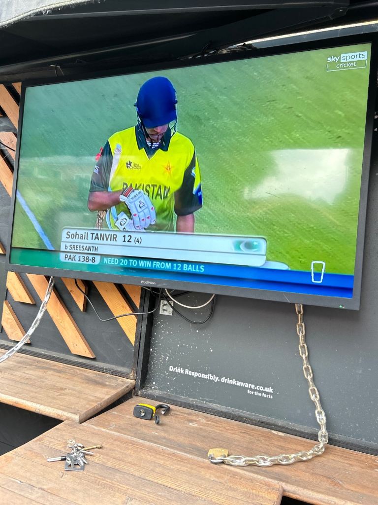 Proof vision 55 “ outdoor tv