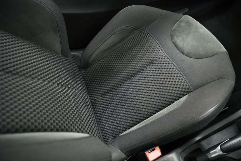 2016 DS Automobiles DS 3 1.6 BlueHDi Prestige Euro 6 (s/s) 3dr HATCHBACK Diesel Manual