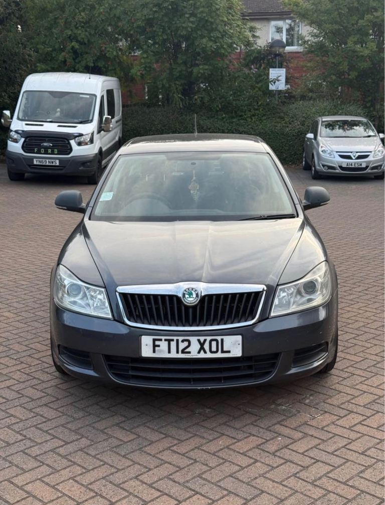 Skoda, OCTAVIA, Hatchback, 2012, Manual, 1598 (cc), 5 doors
