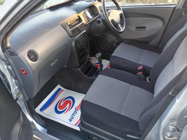 2004 DAIHATSU CHARADE 1.0 SL 5dr Auto SHOWROOM CONDITION