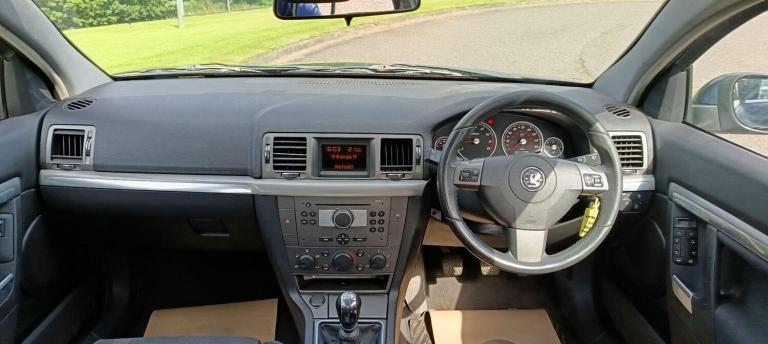 2008 Vauxhall Vectra 1.8 VVT SRi 5dr HATCHBACK Petrol Manual