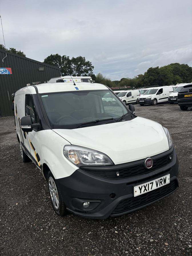 Fiat Doblo Cargo Doblo 16v SX MultiJet II (white) 2017