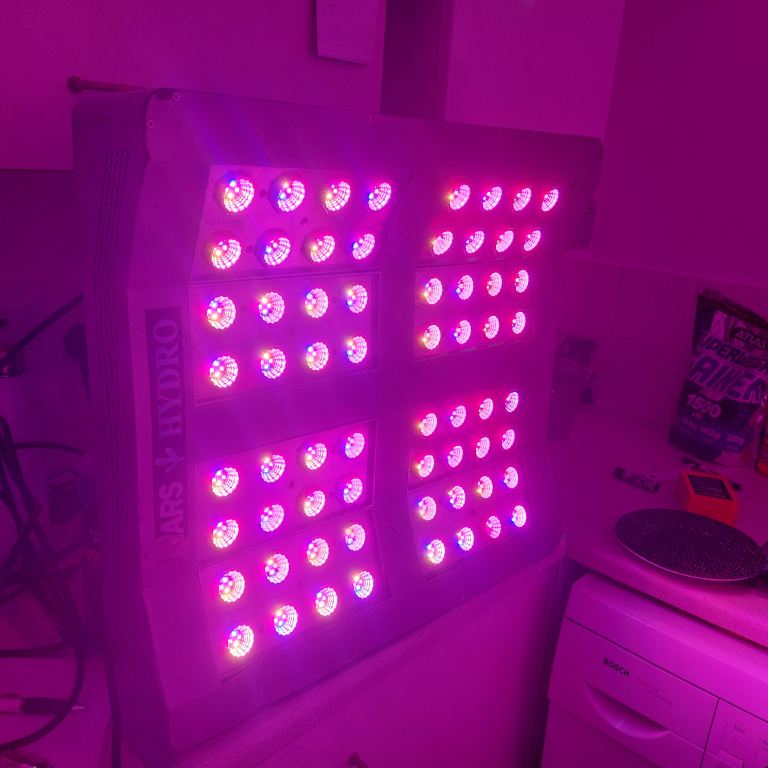 image for Mars Pro II 1200w Cree 256 LED Grow Light