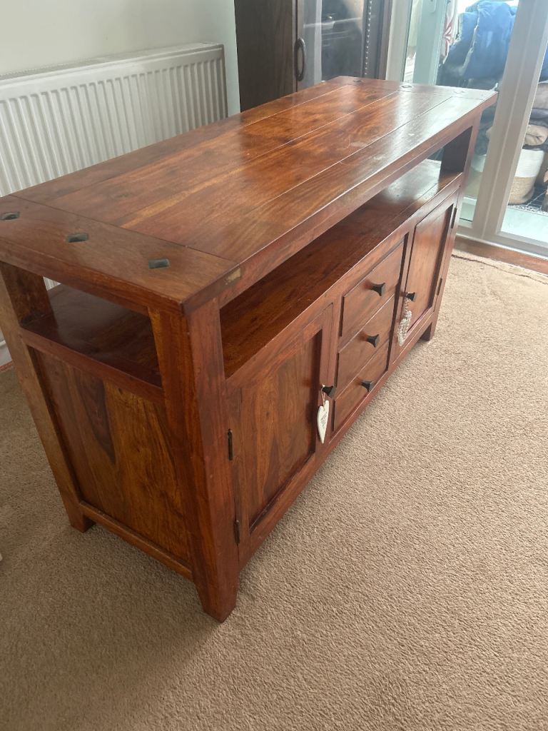 Solid wood sideboard 