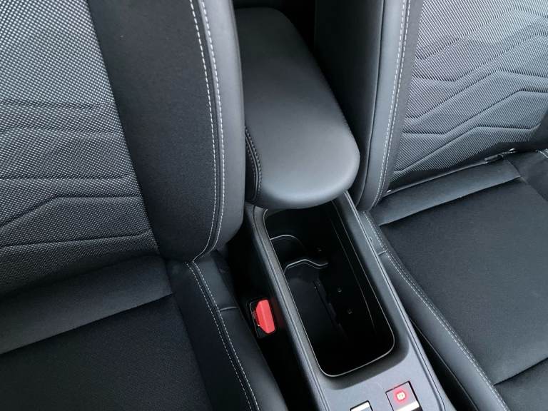 2025 Jeep Avenger 1.2 e-Hybrid Summit 5dr DCT Hatchback PETROL Automatic