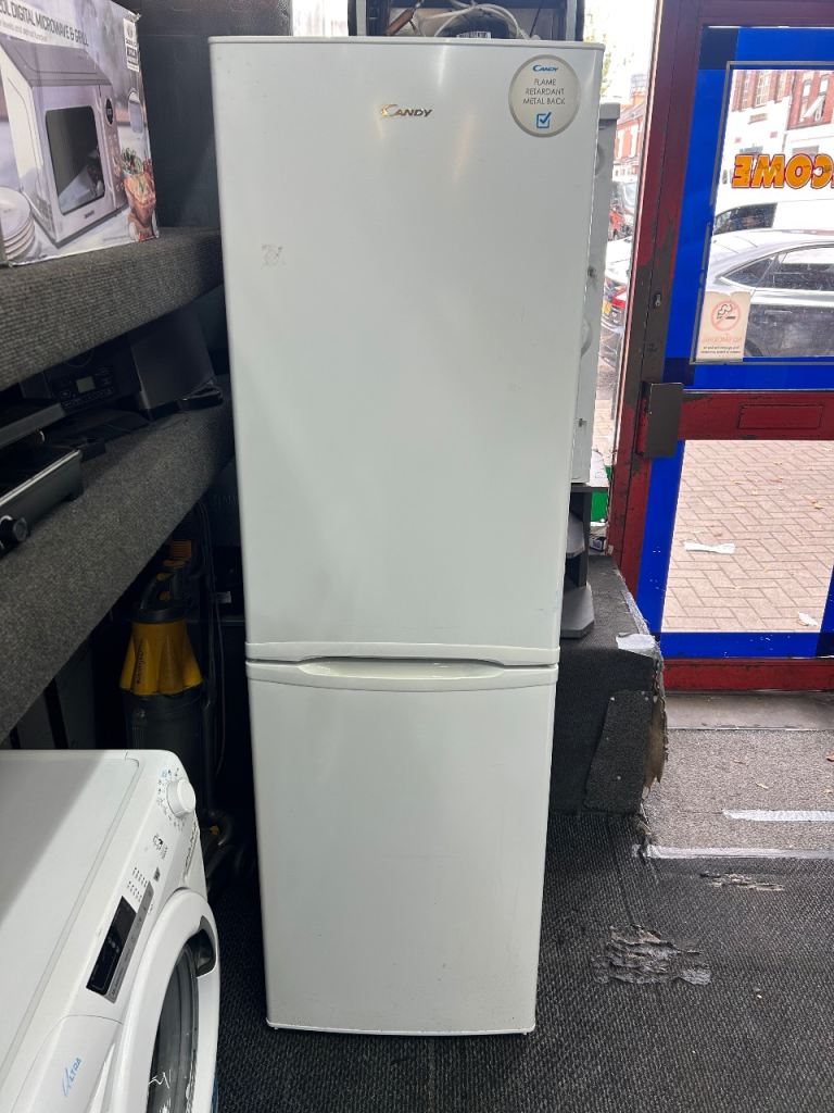Candy Freestanding Fridge Freezer – White, Good Condition