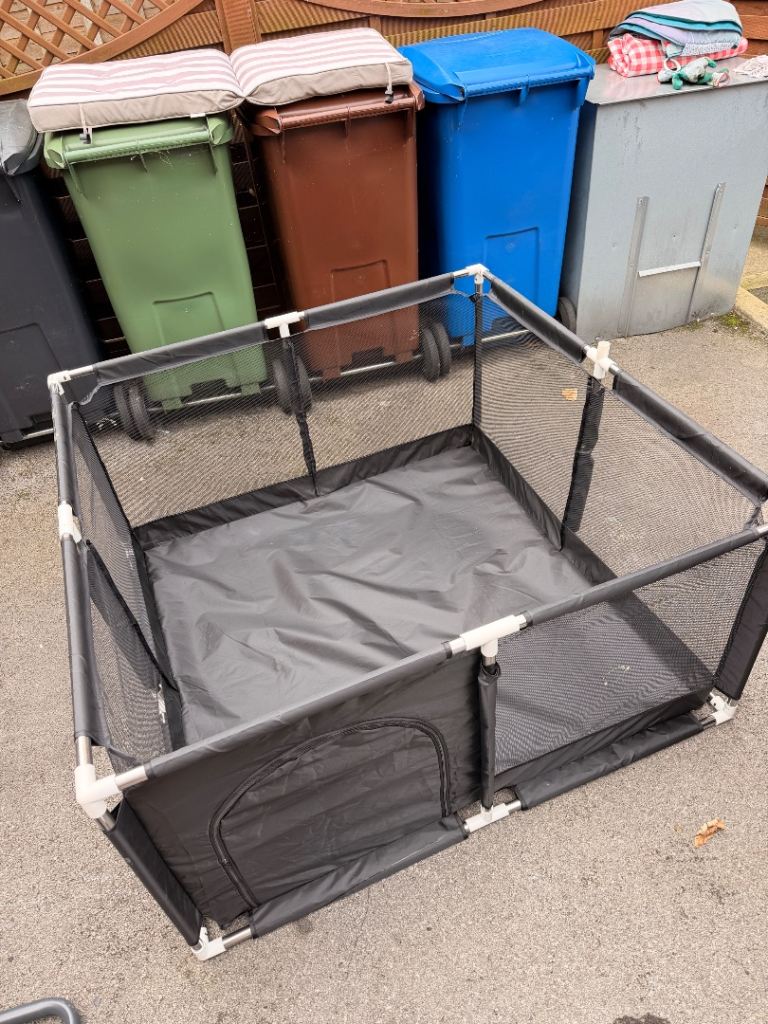 FREE Baby / Toddler / Playpen 