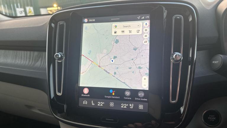  Volvo XC40 2.0 B4 MHEV Ultra Bright DCT Auto Euro 6 (s/s) 5dr Petrol/Electric Hybrid Automatic